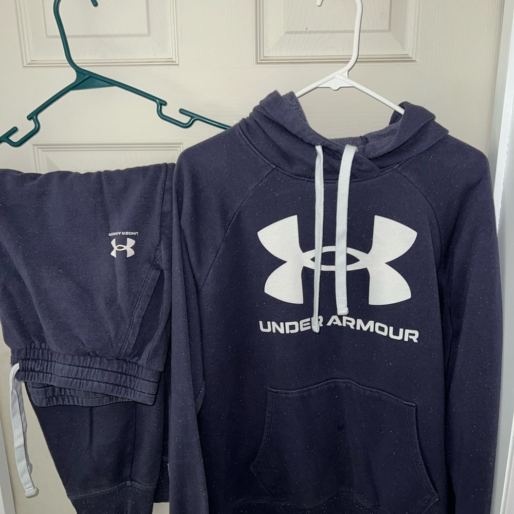Under Armour Black Hoodie and Sweatpants Set